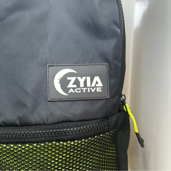 Zyia Active Unisex Black and Lime Green Backpack, Excellent New Condition - Picture 3 of 8